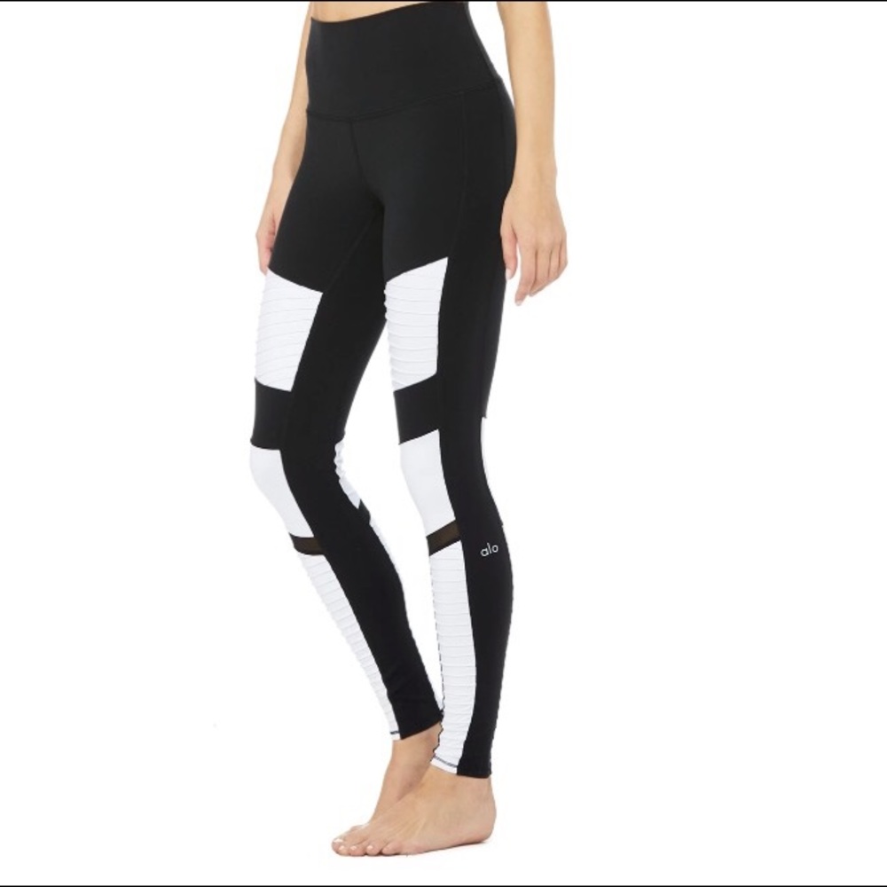 ⭐️SALE⭐️ Limited Edition Alo Yoga Moto Legging